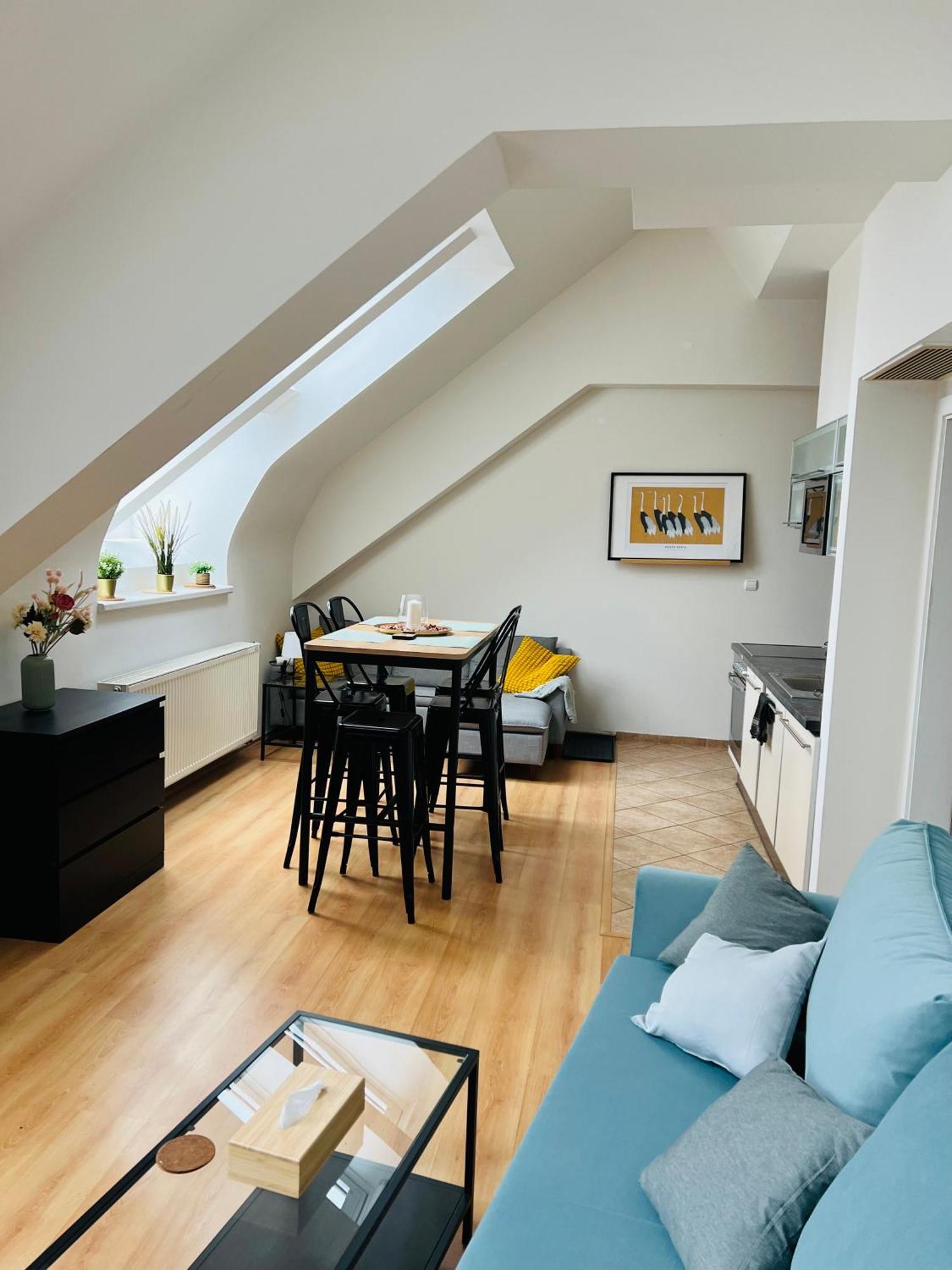 Apartmán Central, Cozy & Stylish With Views Praha