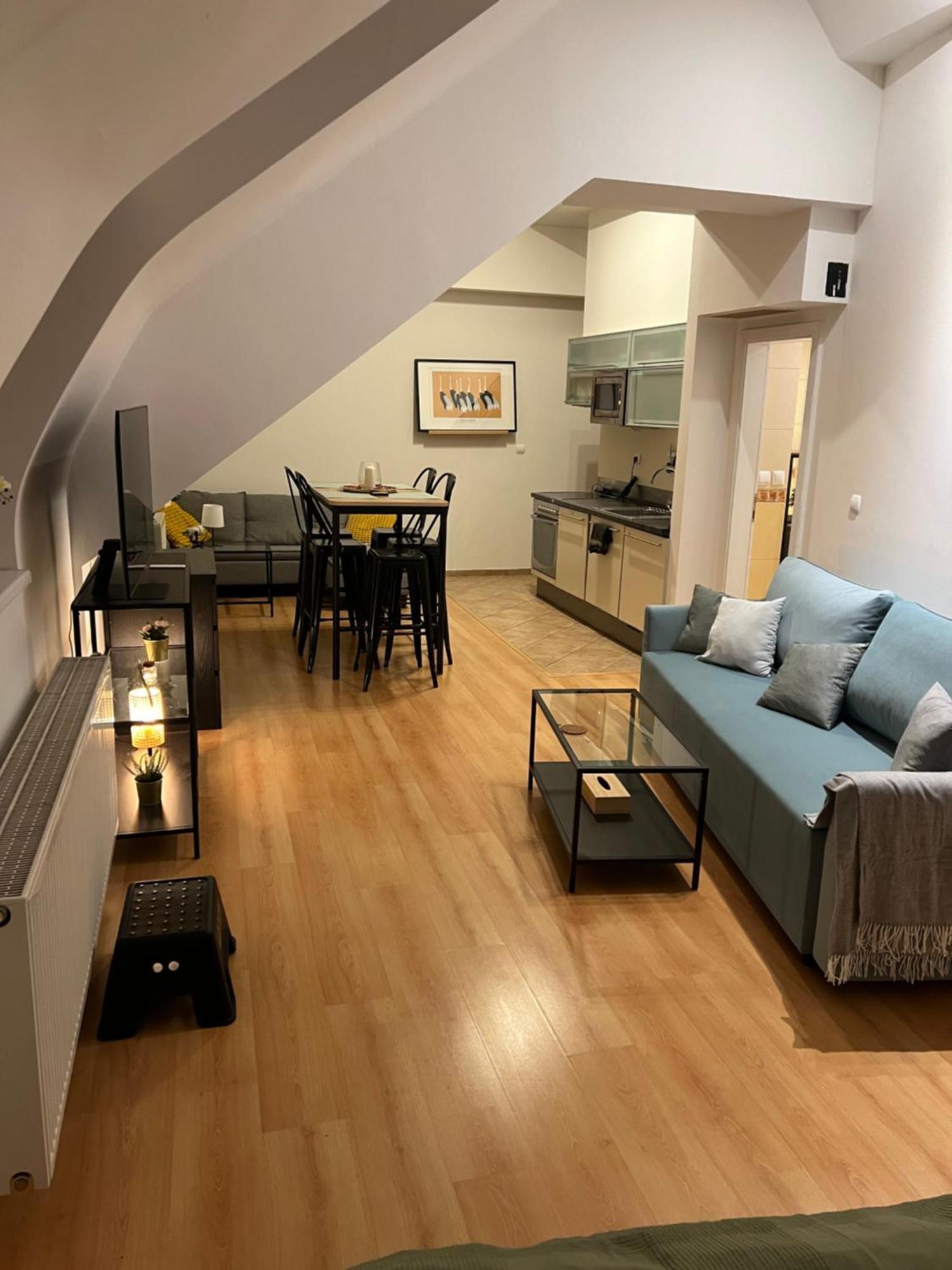 Apartmán Central, Cozy & Stylish With Views *