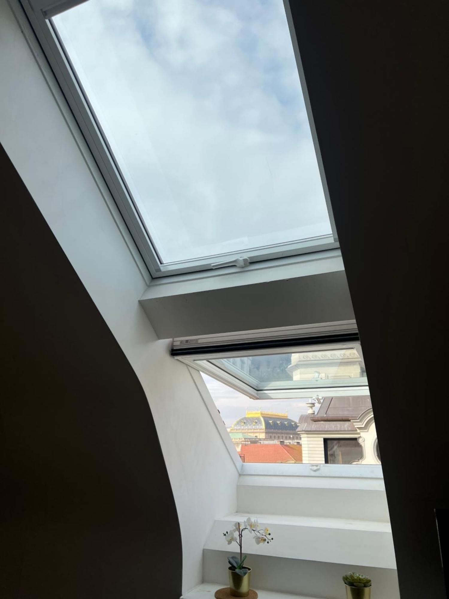 Central, Cozy & Stylish With Views * Praha