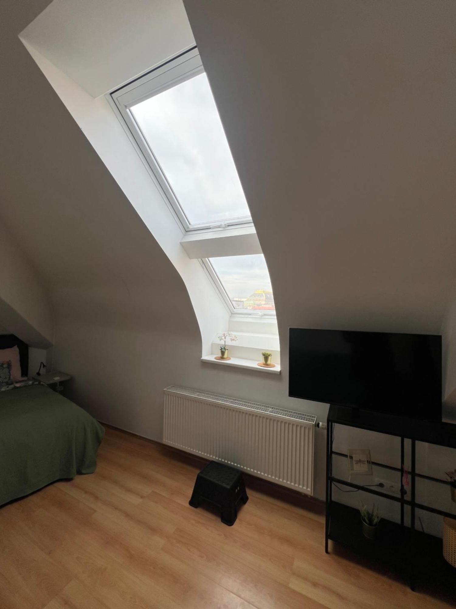 Central, Cozy & Stylish With Views Apartmán Praha